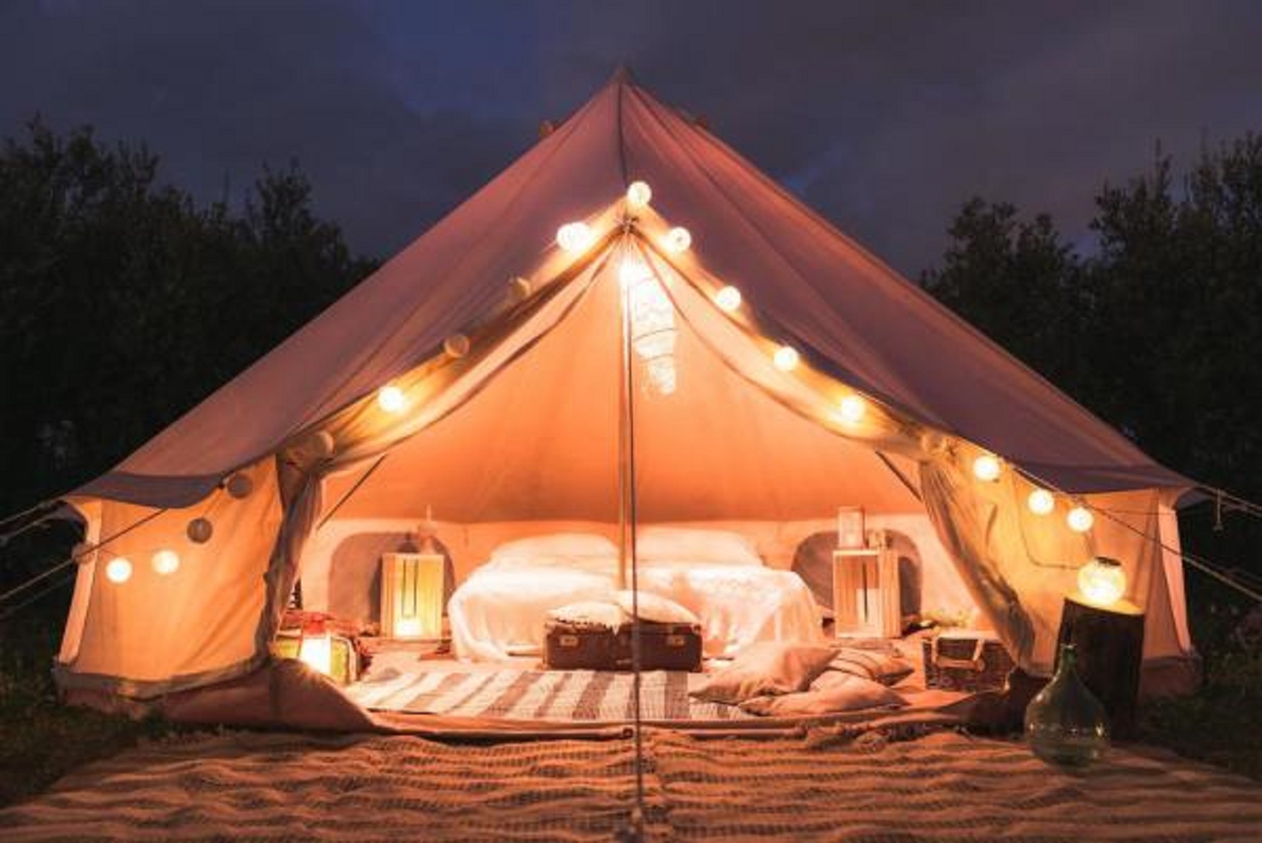 Glamping: Δημοσιεύτηκε στο ΦΕΚ ο νόμος για τον ειδικό τουρισμό