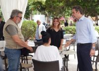 Κυριάκος Μητσοτάκης ανοιχτά καταστήματα: Στην αγορά του Πειραιά ο πρωθυπουργός Κυριάκος Μητσοτάκης ανοιχτά καταστήματα: Στην αγορά του Πειραιά ο πρωθυπουργός