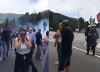 Μαλακάσα: Άγρια επεισόδια σε διαμαρτυρία κατοίκων για τις δομές μεταναστών Μαλακάσα: Άγρια επεισόδια σε διαμαρτυρία κατοίκων για τις δομές μεταναστών