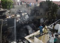 Αεροπορικό δυστύχημα Πακιστάν: Τρομερή η καταστροφή – Φόβοι για περισσότερους νεκρούς