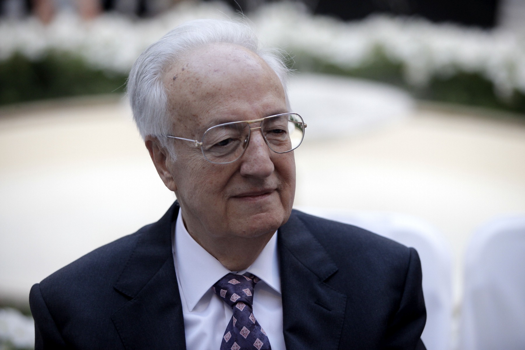 Ιταλός φαρσέρ Σαρτζετάκης: Ο δημοσιογράφος από την Ιταλία «πέθανε» τον πρώην Πρόεδρο