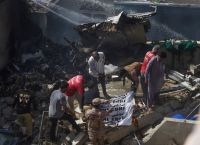 Συντριβή αεροσκάφους στο Πακιστάν: Εντοπίστηκαν τα δύο μαύρα κουτιά [vid]
