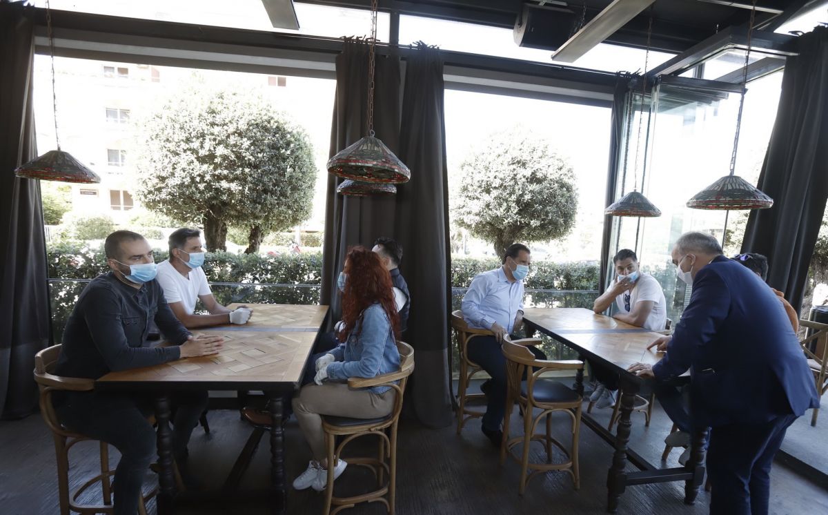 Άδωνις Γεωργιάδης για εστιατόρια: Ολοκληρώσαμε τη μελέτη οργάνωσης, με τις προβλεπόμενες αποστάσεις