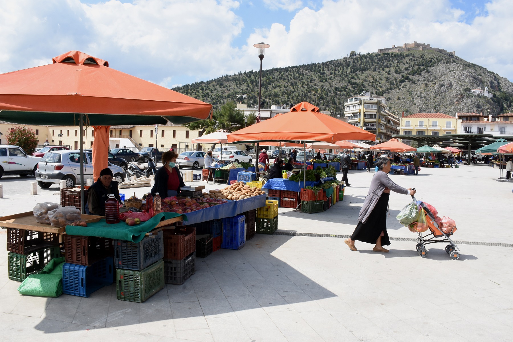 Άρση μέτρων: Ανοίγουν και πάλι από 1 Ιουνίου οι κυριακάτικες αγορές και οι εμποροπανηγύρεις