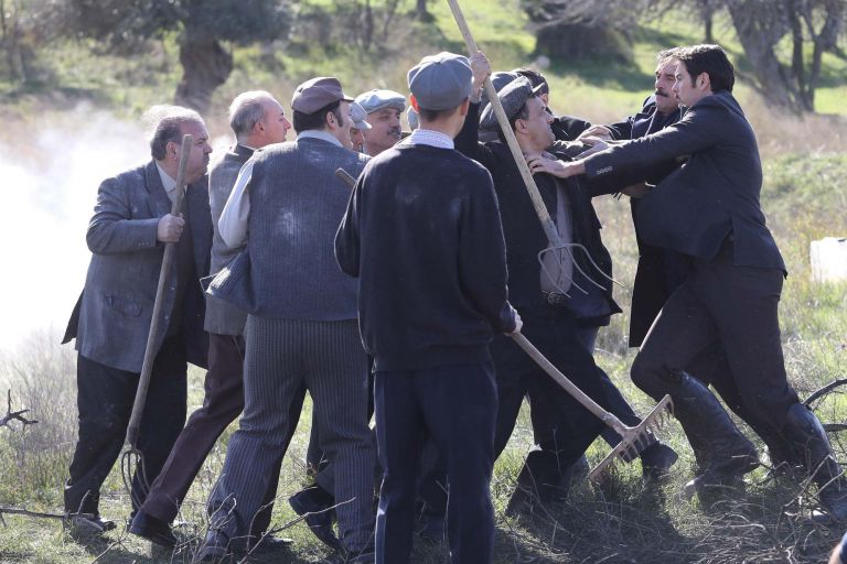 Άγριες Μέλισσες επεισόδιο 91: Πεδίο μάχης το Διαφάνι
