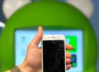 ATM για smartphones: Πετάς το παλιό σου κινητό και παίρνεις χρήματα [vid]