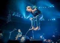 Pearl Jam Retrograde: Βίντεο κλιπ για την κλιματική αλλαγή με την Γκρέτα Τούνμπεργκ Pearl Jam Retrograde: Βίντεο κλιπ για την κλιματική αλλαγή με την Γκρέτα Τούνμπεργκ