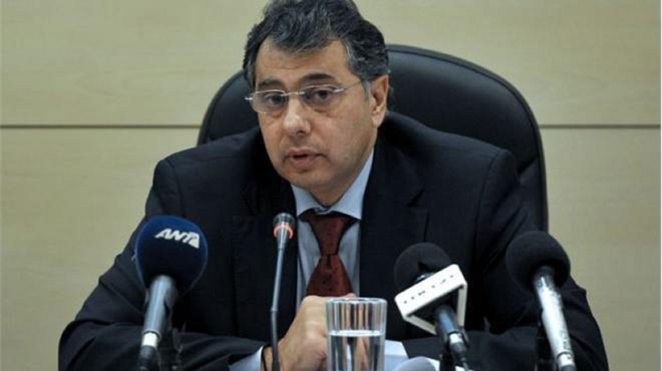 Βασίλης Κορκίδης: «Η πανδημία επανεγγράφει το λογιστικό ιδιωτικό χρέος νοικοκυριών – επιχειρήσεων»