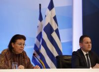 Λίνα Μενδώνη: Αναδρομικά 800 ευρώ σε πολιτισμό – Πότε ανοίγουν αρχαιολογικοί χώροι, σινεμά και παραστάσεις
