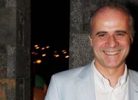 Επιστρέφει στην τηλεόραση ο Γιώργος Μητσικώστας