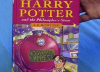 Χάρι Πότερ: Σπάνιο βιβλίο πουλήθηκε έναντι 36.850 ευρώ