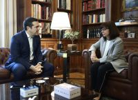 ΠτΔ – Tσίπρας: Πνεύμα συνεργασίας γιατί ο στόχος είναι κοινός – Ανησυχίες για τις επιπτώσεις του κορωνοϊού ΠτΔ – Tσίπρας: Πνεύμα συνεργασίας γιατί ο στόχος είναι κοινός – Ανησυχίες για τις επιπτώσεις του κορωνοϊού