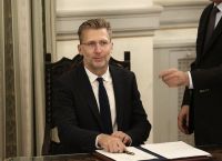 ΣΥΡΙΖΑ για Σκέρτσο: Την αποπομπή του υφυπουργού στον πρωθυπουργό ζητά η αξιωματική αντιπολίτευση ΣΥΡΙΖΑ για Σκέρτσο: Την αποπομπή του υφυπουργού στον πρωθυπουργό ζητά η αξιωματική αντιπολίτευση
