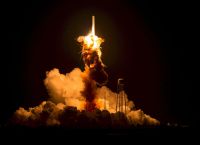 SpaceX: Εκτοξεύθηκε η επανδρωμένη πτήση στο διάστημα – Μια ιστορική στιγμή
