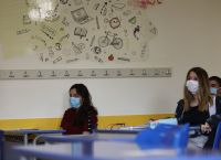 Μανώλης Δερμιτζάκης κορωνοϊός: Οι γονείς να αναλάβουν την ευθύνη αν τα παιδιά δε φορούν μάσκα στο σχολείο Μανώλης Δερμιτζάκης κορωνοϊός: Οι γονείς να αναλάβουν την ευθύνη αν τα παιδιά δε φορούν μάσκα στο σχολείο