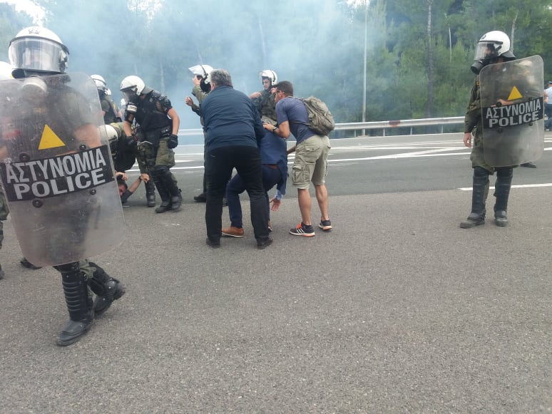 Επεισόδια με χημικά και ΜΑΤ στη Μαλακάσα