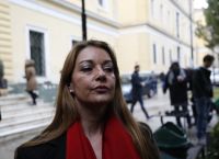 Έλενα Τζούλη Παραπολιτικά: Η απάντησή της στο δημοσίευμα Έλενα Τζούλη Παραπολιτικά: Η απάντησή της στο δημοσίευμα
