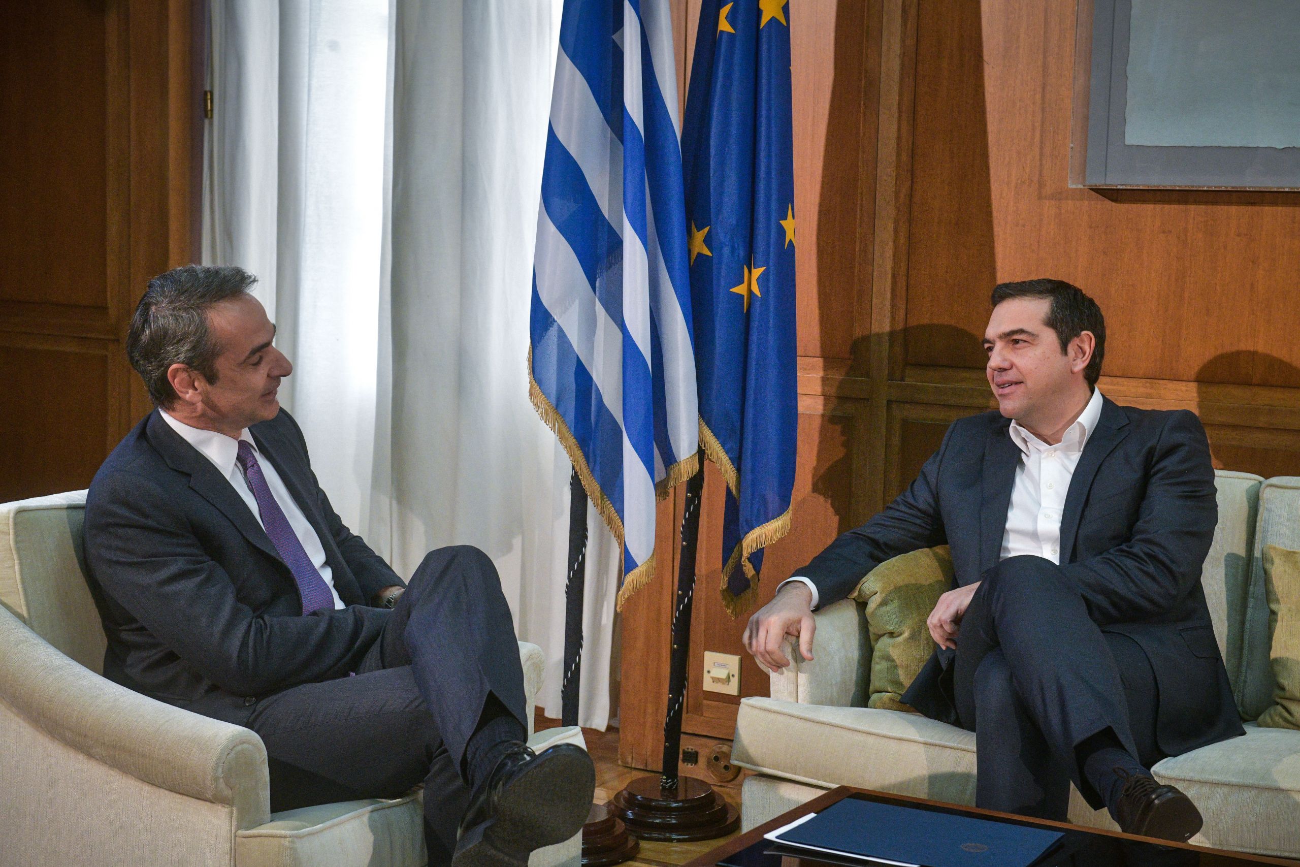 Κυριάκος Μητσοτάκης: Σήμερα ενημερώνει τους πολιτικούς αρχηγούς