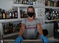 Κορωνοϊός: Η μη χρήση μάσκας ισοδυναμεί με την οδήγηση σε κατάσταση μέθης Κορωνοϊός: Η μη χρήση μάσκας ισοδυναμεί με την οδήγηση σε κατάσταση μέθης