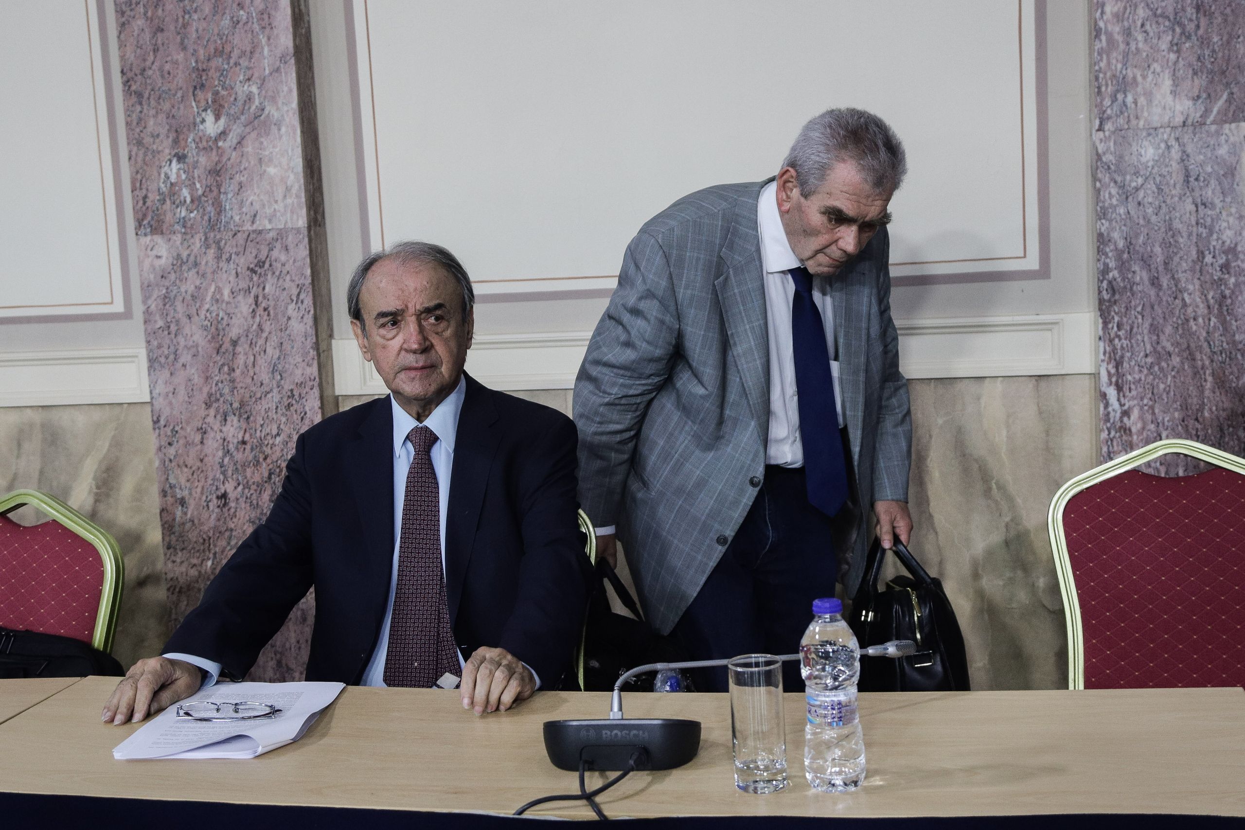 Προανακριτική Επιτροπή: Αποχώρησε ο Παπαγγελόπουλος