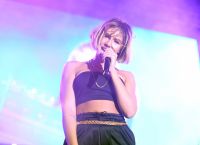 Έλενα Τσαγκρινού: Το pop idol της Ελλάδας που σε ανεβάζει