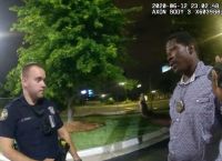 Δολοφονία Ρέισαρντ Μπρουκς: Απαγγέλθηκαν κατηγορίες στους αστυνομικούς