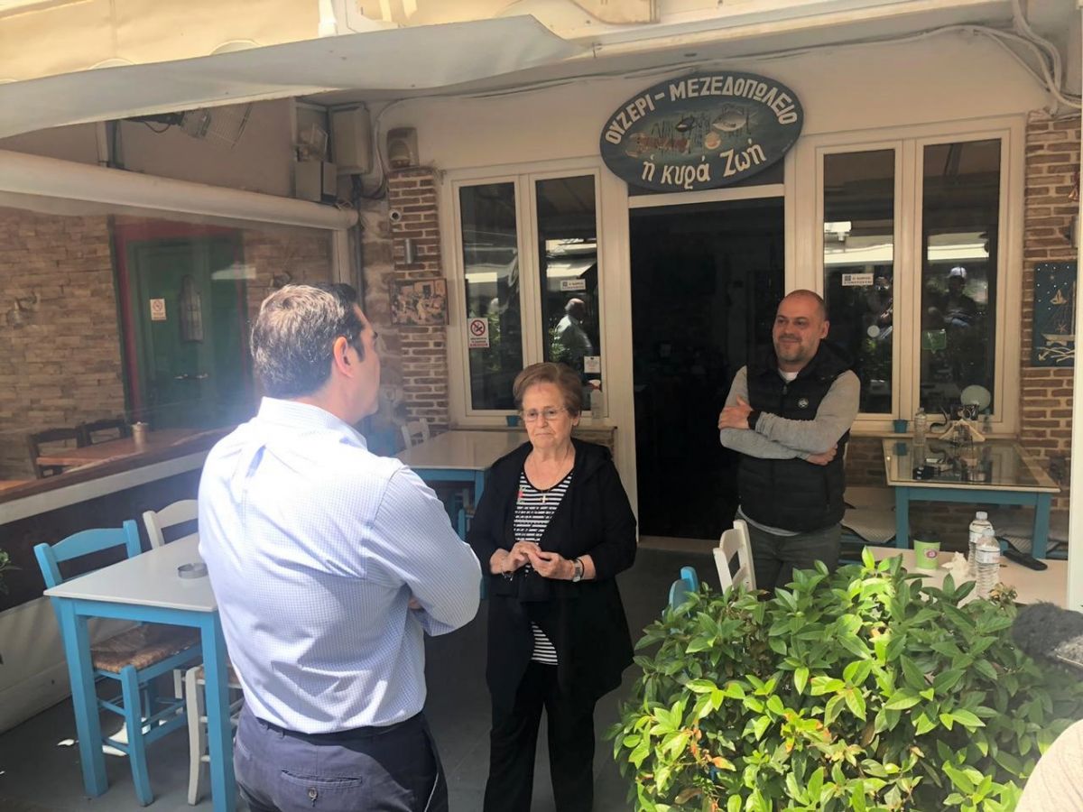 Αλέξης Τσίπρας: Στην Καισαριανή ο πρόεδρος του ΣΥΡΙΖΑ – Συζητήσεις για τα προβλήματα στην εστίαση