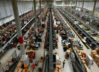Amazon κορωνοϊός: Απεργούν οι εργαζόμενοι της πολυεθνικής στη Γερμανία μετά από αύξηση των κρουσμάτων Amazon κορωνοϊός: Απεργούν οι εργαζόμενοι της πολυεθνικής στη Γερμανία μετά από αύξηση των κρουσμάτων
