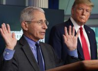 Κορωνοϊός ΗΠΑ: «Μπορεί να φτάσουν τις 100 χιλιάδες κρούσματα την ημέρα»