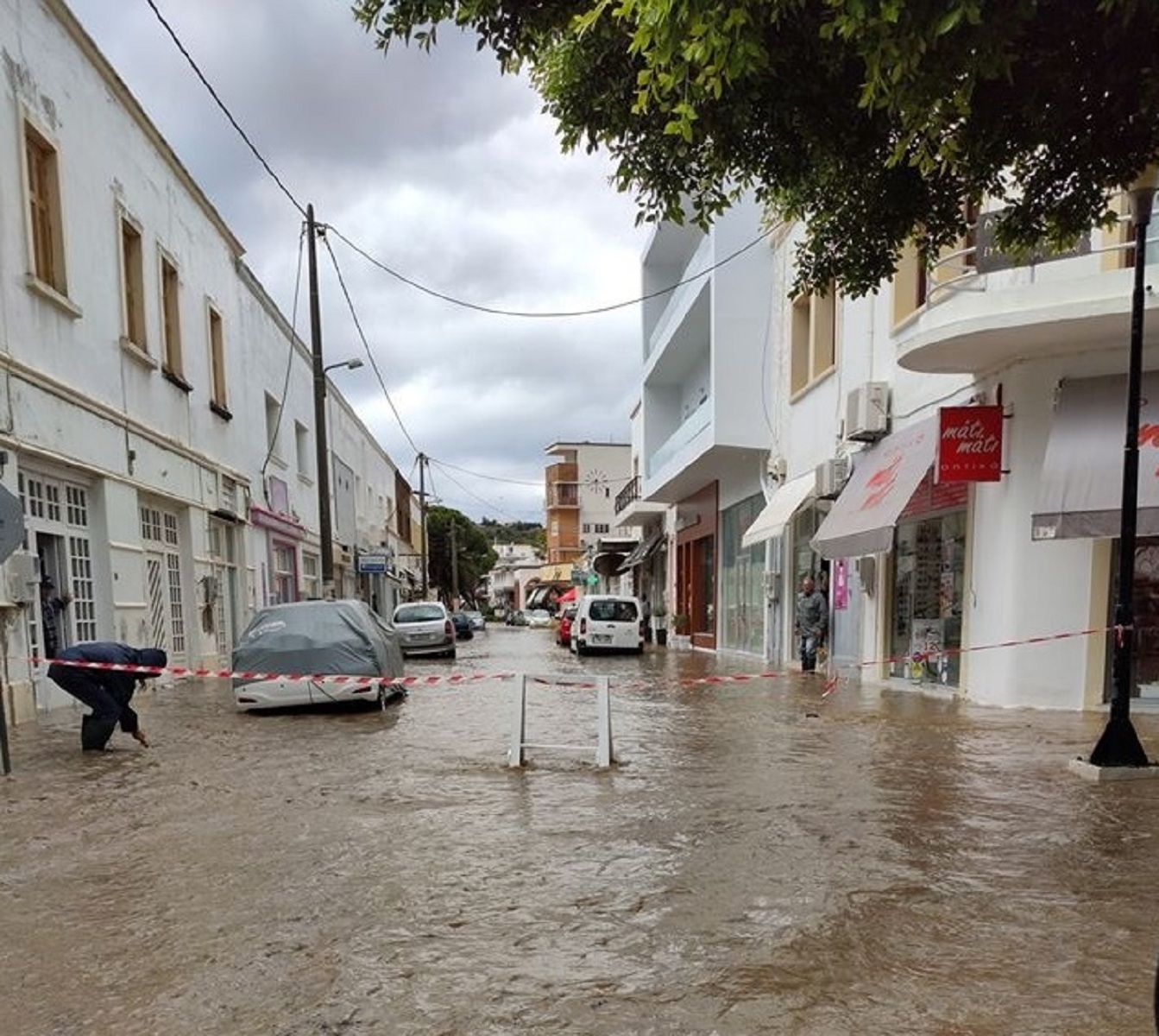 Λέρος κακοκαιρία: Σε κατάσταση έκτακτης ανάγκης το νησί