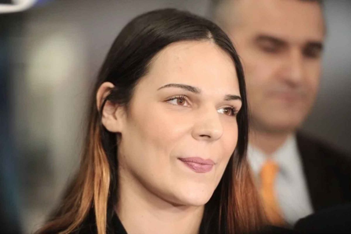 Ειρήνη Μελισσαροπούλου: Άλλαξε σελίδα και από κρατούμενη στο Χονγκ Κονγκ γίνεται συνοριοφύλακας στη Λέσβο