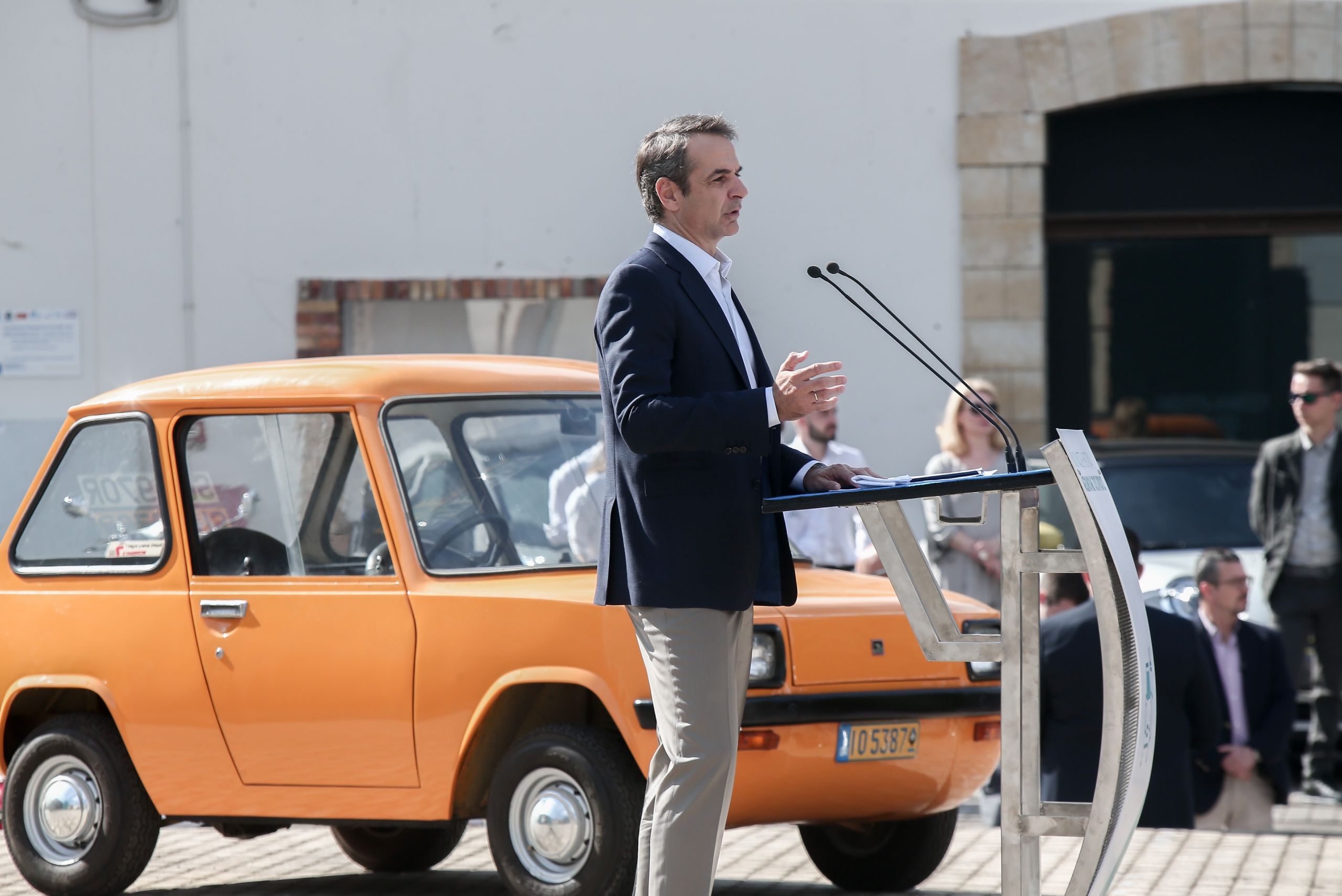 Μητσοτάκης – ηλεκτροκίνηση: Επιδοτούμε με 100 εκατομμύρια ευρώ για 18 μήνες την αγορά αυτοκινήτων νέου τύπου