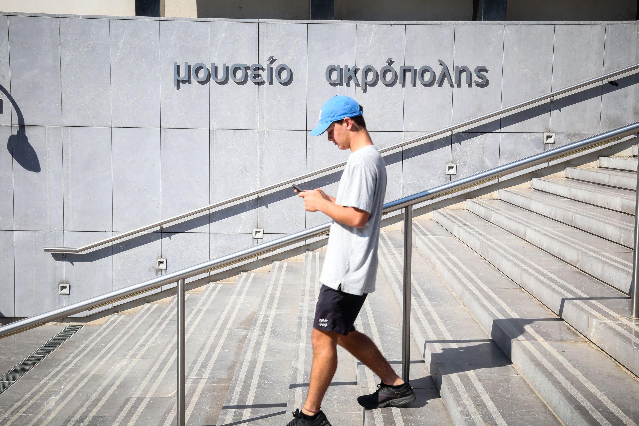 Άρση μέτρων: Ανεβάζουν ρολά τα μουσεία – Μέτρα προστασίας για επισκέπτες και εργαζόμενους