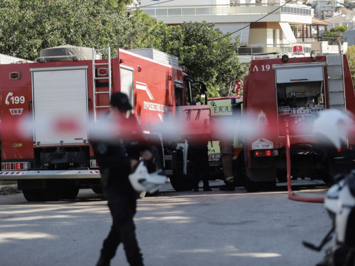 Έκρηξη σε σκάφος στη Μαρίνα Ζεάς  – Δύο τραυματίες