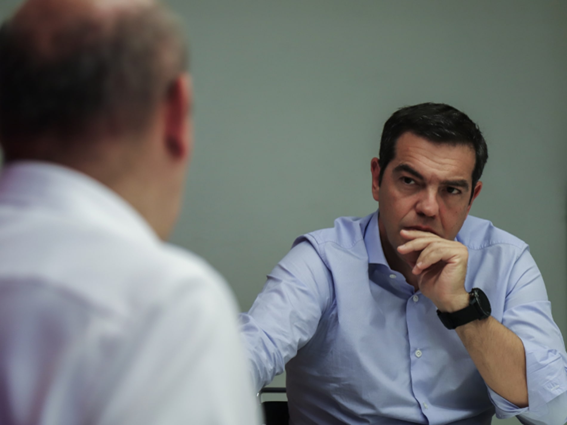 Τσίπρας: Ο Μητσοτάκης πουλάει ηλιοβασιλέματα, την ώρα που ο τουρισμός μπαίνει σε βαθύ σκοτάδι