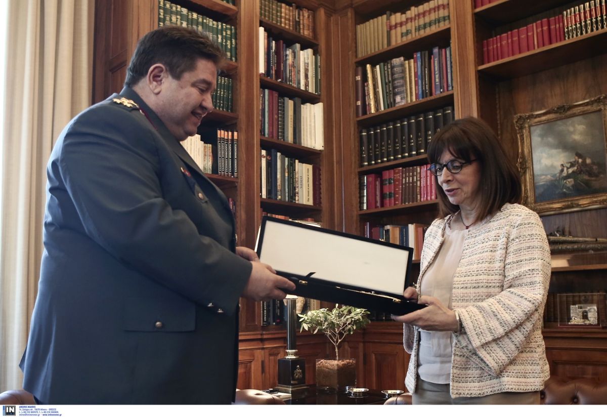 Κατερίνα Σακελλαροπούλου: Με τον αρχηγό της Αστυνομίας συναντήθηκε η ΠτΔ