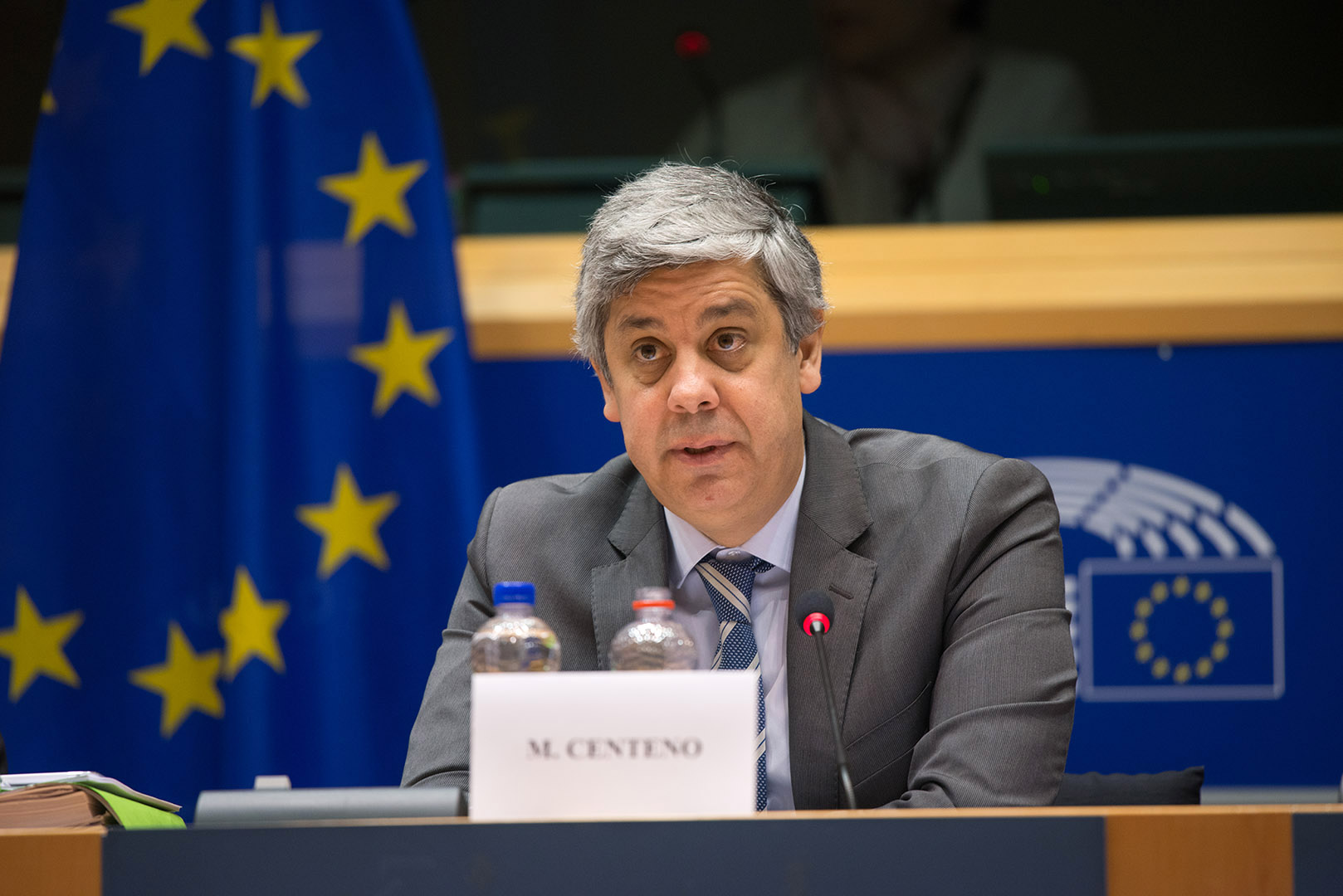 Πρόεδρος Eurogroup: “Βρισκόμαστε σε ύφεση” – Πρόκειται για μια δύσκολη περίοδο και για την ελληνική οικονομία