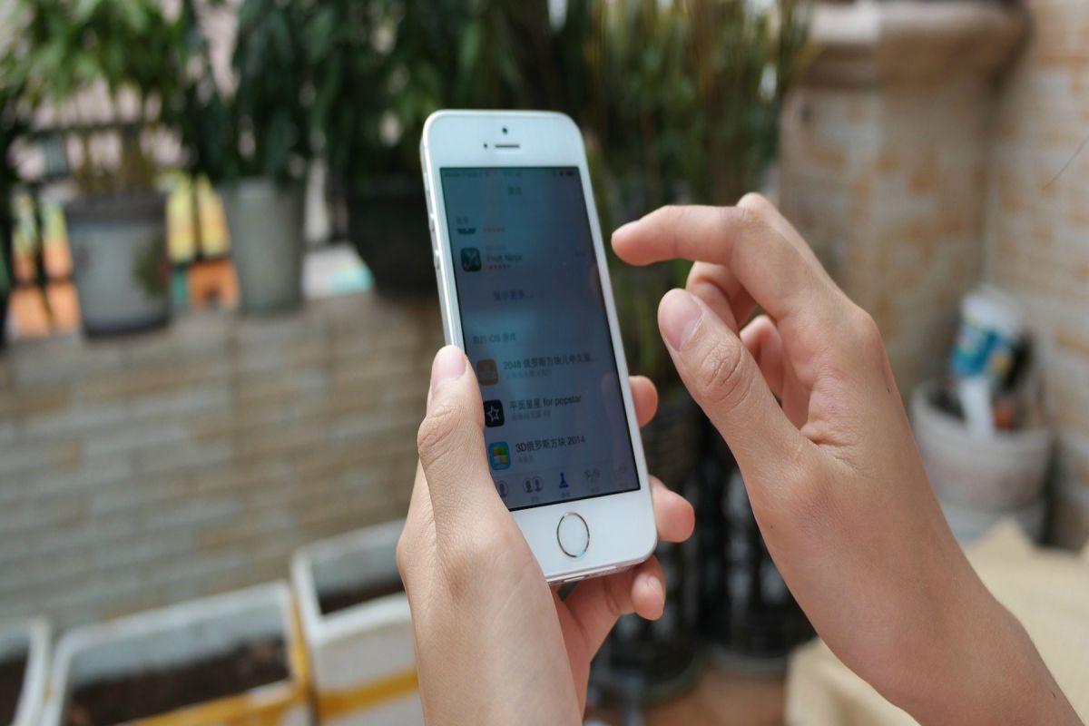 iPhone 12 χαρακτηριστικά: Πώς θα είναι το νέο smartphone της Apple