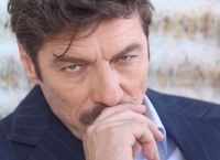 Γιάννης Στάνκογλου: Αποχωρεί από τις Άγριες Μέλισσες Γιάννης Στάνκογλου: Αποχωρεί από τις Άγριες Μέλισσες