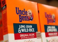 Uncle Ben’s: Αλλάζει το logo του μαύρου αγρότη μετά τη δολοφονία Φλόιντ