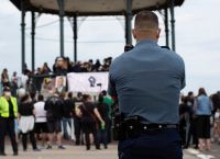 Δολοφονία Τζορτζ Φλόιντ: Ελεύθερος ο ένας από τους 4 αστυνομικούς που εμπλέκονται στον φόνο