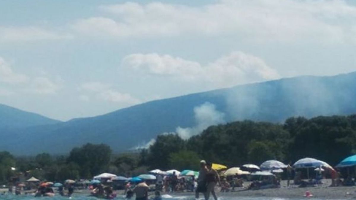 Φωτιά στον Όλυμπο: Πυρκαγιά κοντά στο χωριό Λιτόχωρο