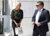 Δολοφονία Γιάννη Μακρή: Στο δικαστήριο η Βικτώρια Καρύδα – Αντιμέτωπη με τους δυο δολοφόνους Δολοφονία Γιάννη Μακρή: Στο δικαστήριο η Βικτώρια Καρύδα – Αντιμέτωπη με τους δυο δολοφόνους