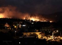 Φωτιά Κορινθία: Πύρινη λαίλαπα κατακαίει τις Κεχριές – Εκκενώθηκε και έκτος οικισμός Φωτιά Κορινθία: Πύρινη λαίλαπα κατακαίει τις Κεχριές – Εκκενώθηκε και έκτος οικισμός