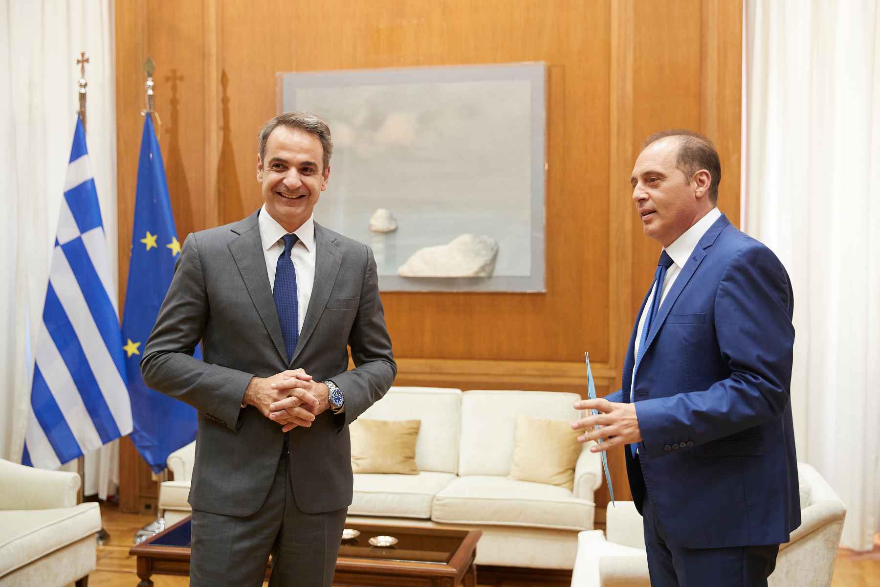 Βελόπουλος Μητσοτάκης: «Ομονοούντες οι Έλληνες κερδίζουν και το πιο ισχυρό τείχος»