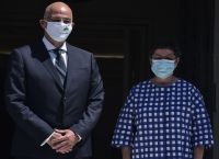 Δένδιας μάσκα Παναθηναϊκού: «Αθλητική διπλωματία, στηρίζω Ολυμπιακό με τη Γουλβς» Δένδιας μάσκα Παναθηναϊκού: «Αθλητική διπλωματία, στηρίζω Ολυμπιακό με τη Γουλβς»