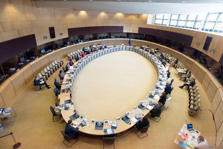 Κομισιόν οικονομική ενίσχυση: Μέτρα στήριξης ύψους 1,14 δις ευρώ – Οι επιχειρήσεις που ωφελούνται
