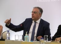 Τάκης Θεοδωρικάκος: «Δηλώθηκαν 60 εκατομμύρια επιπλέον τετραγωνικά» Τάκης Θεοδωρικάκος: «Δηλώθηκαν 60 εκατομμύρια επιπλέον τετραγωνικά»