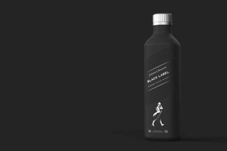 Johnnie Walker: Σε χάρτινα μπουκάλια απο το 2021