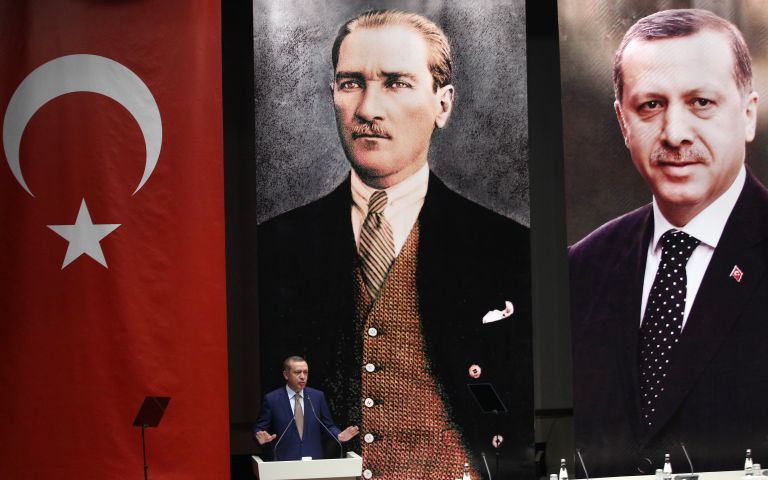 Ο Ερντογάν θάβει για πάντα τον Κεμάλ